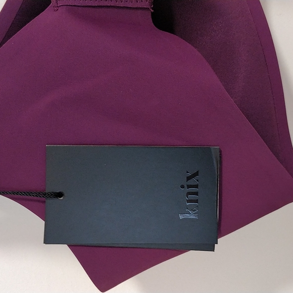 Knix Catalyst Sports Bra - Picture 4 of 7